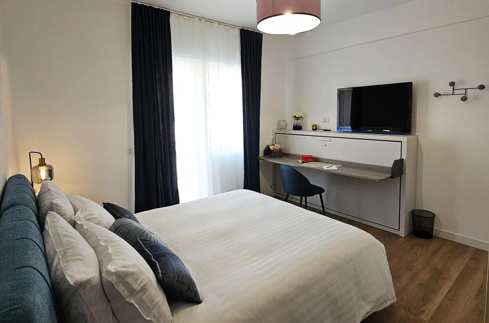 B&B Domus Teano Luxury Rooms Rome 0*,  Italy
