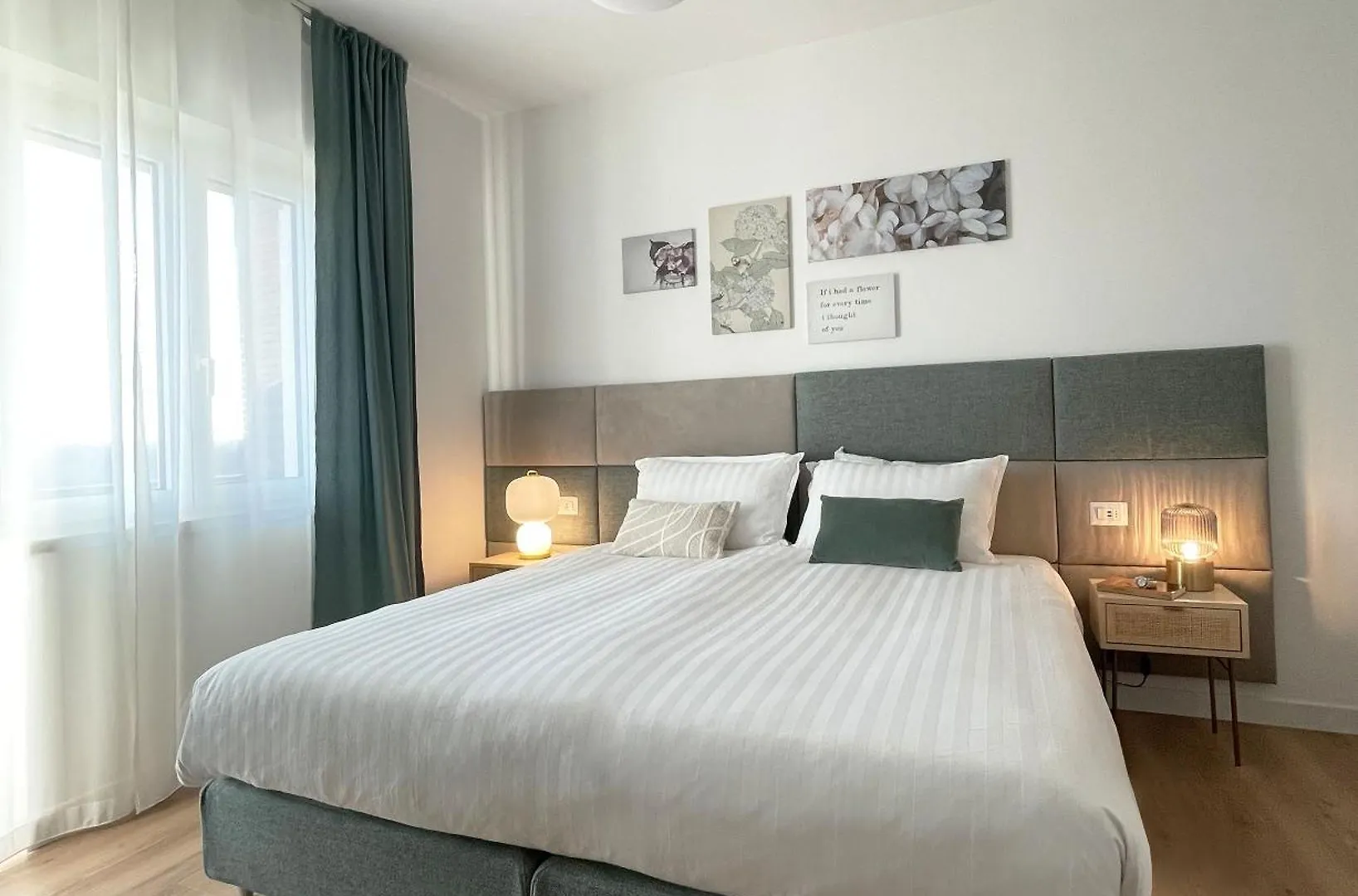 B&B Domus Teano Luxury Rooms Rome 0*,  Italy