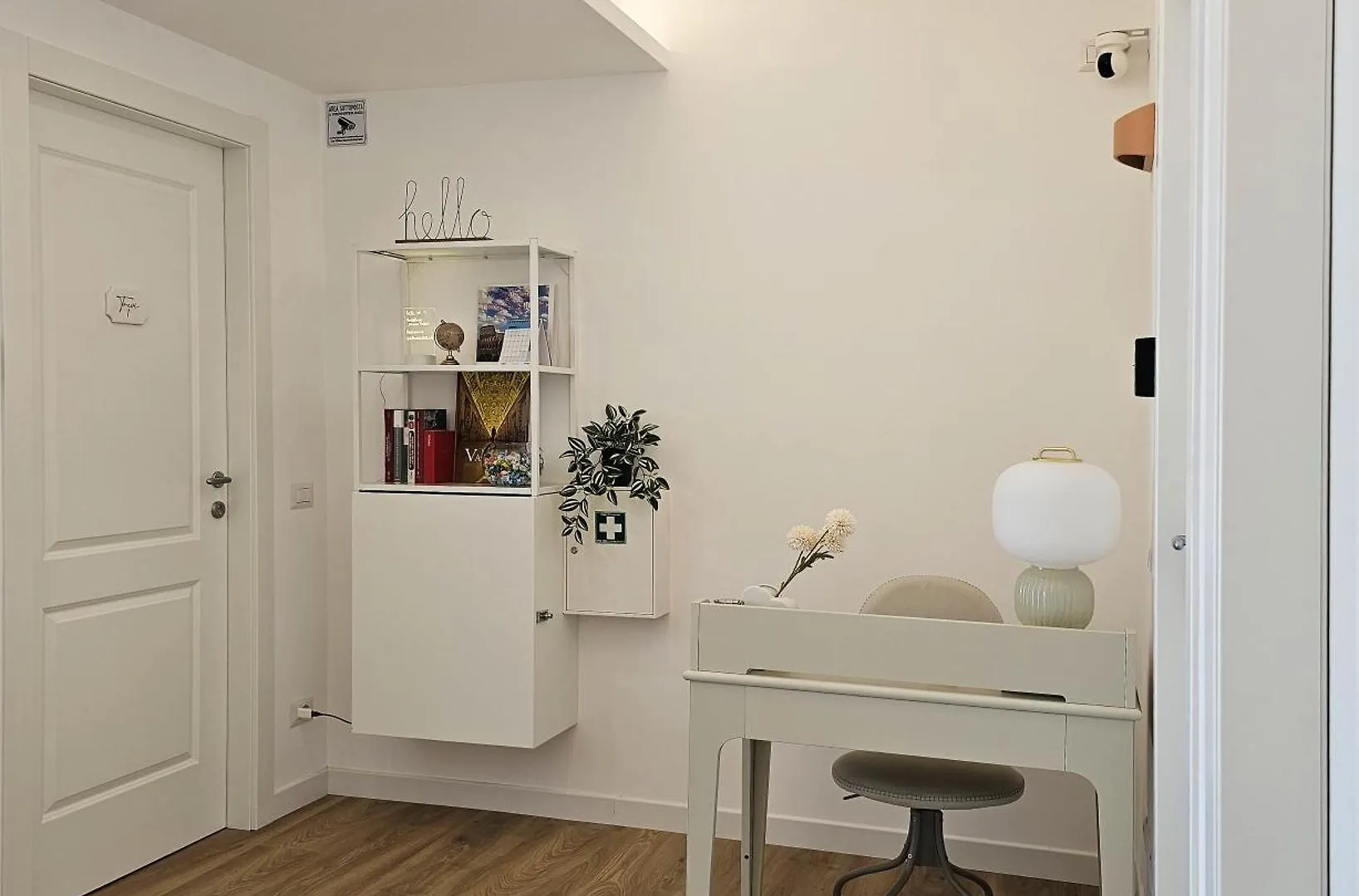 B&B Domus Teano Luxury Rooms Rome 0*,  Italy