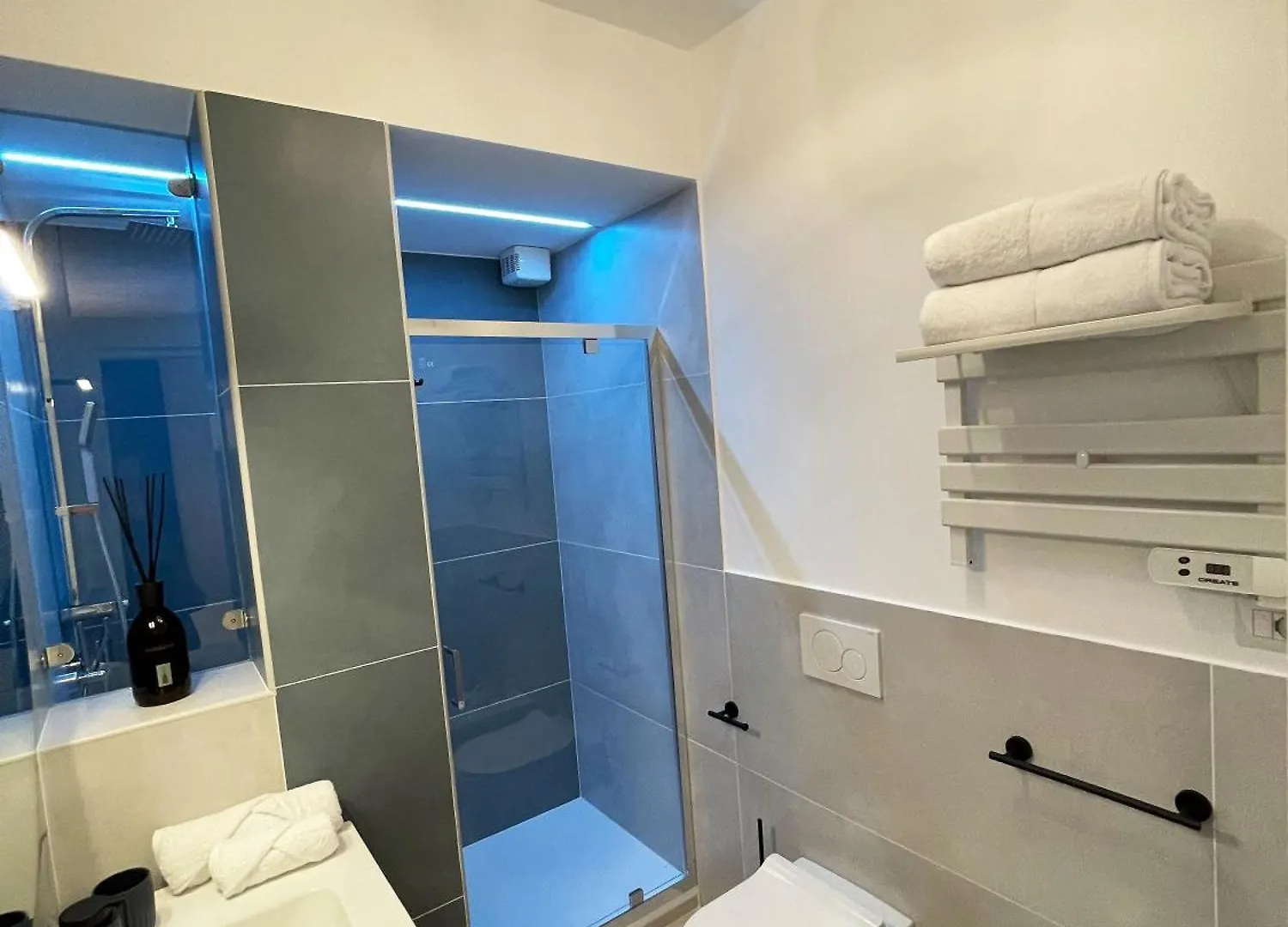 B&B Domus Teano Luxury Rooms Rome Italy